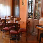 Hotel Azalea